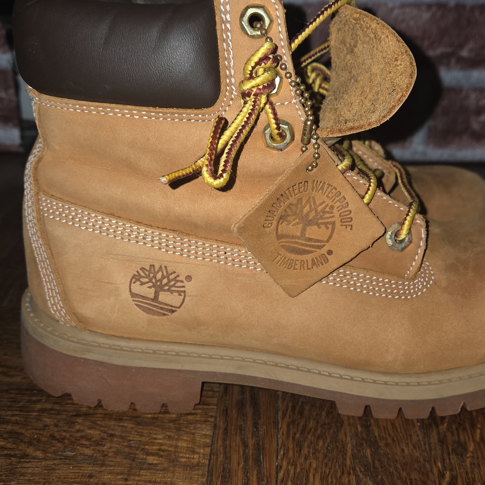 Timberland Boots - Picture 5 of 7